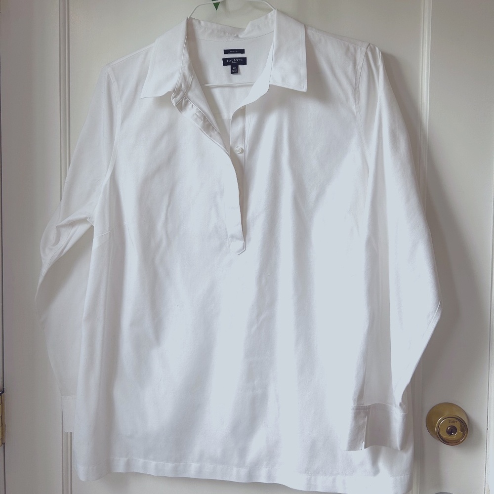 TALBOTS 16P crisp white shirt button detail popover back buttons